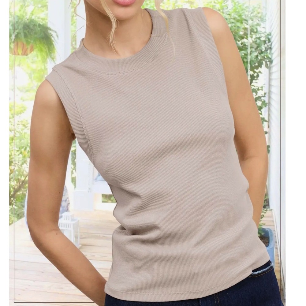 La Miel‎ Taupe Tank Top Ribbed Sleeveless Crew Neck Small